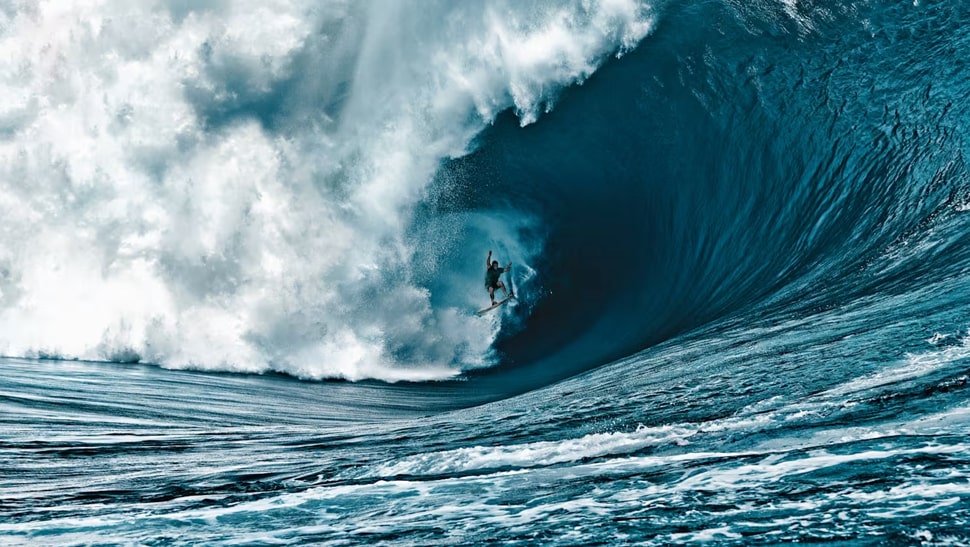 Heavy Water - Surf Doku