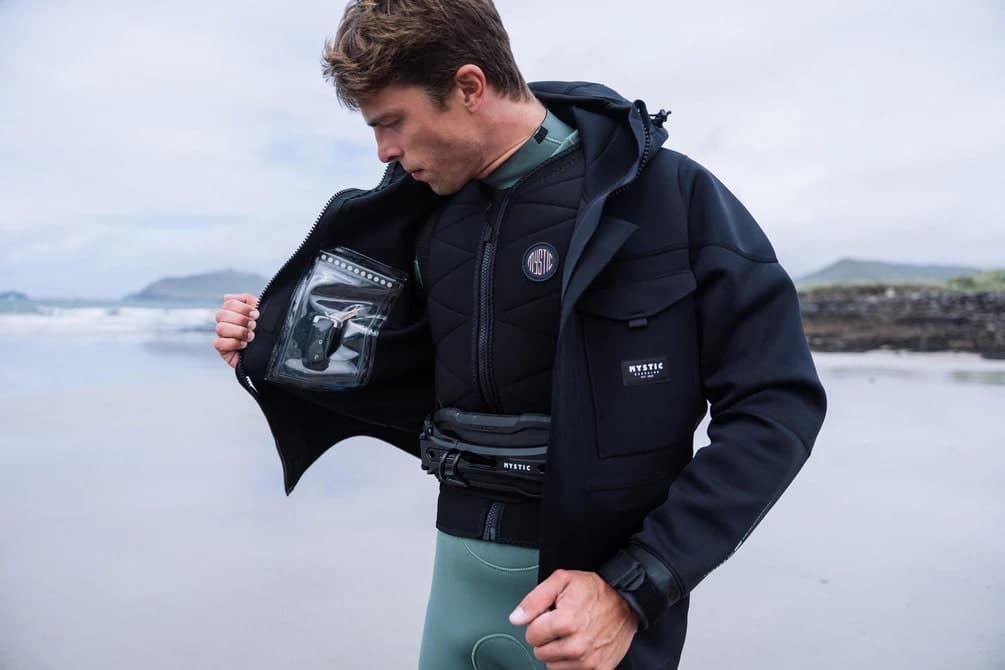 Neoprenüberzieher mit Tasche