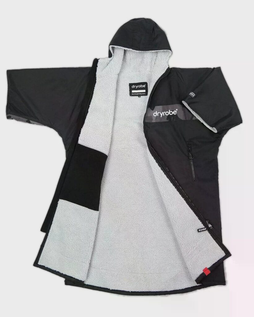 Dryrobe Advance_Black-Grey-Camo